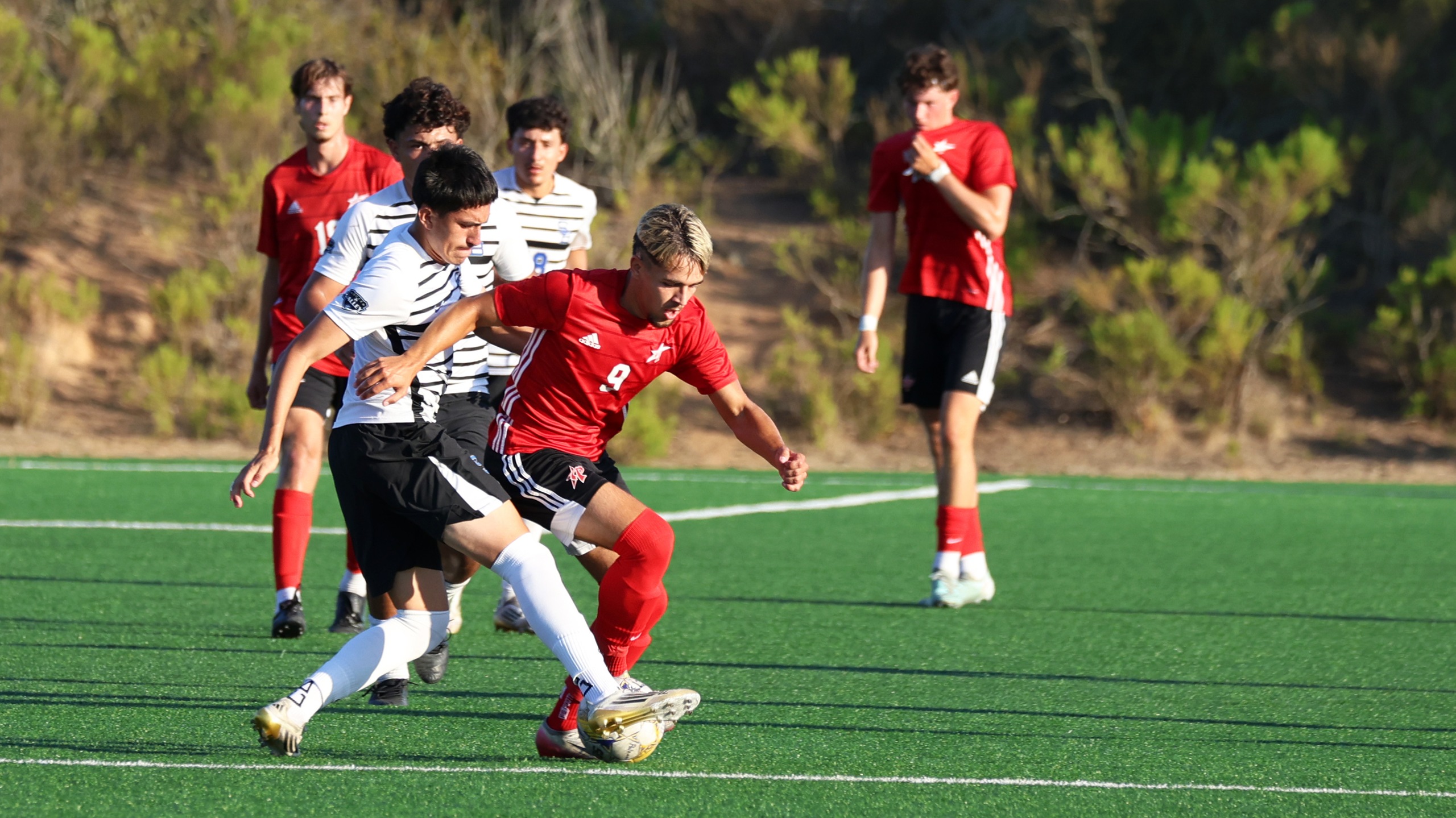 Kozlowski&rsquo;s Hat Trick Powers Comets Past Mesa